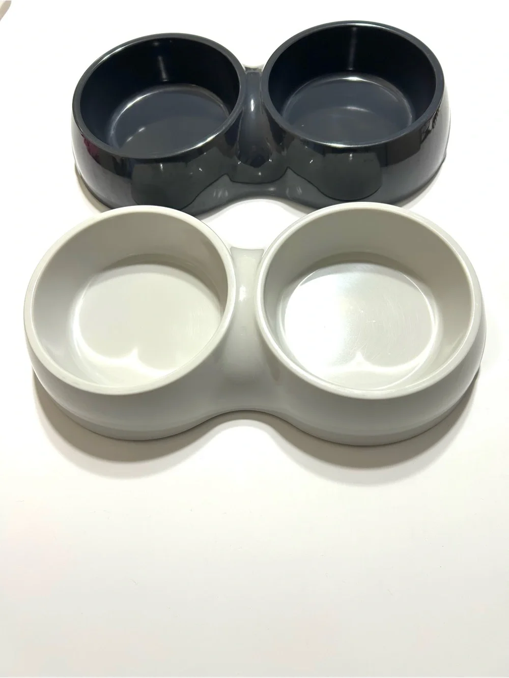 Set of 2 Cream and Dark Gray Double Pet Bowl for Dog / Cat Feeding Dish